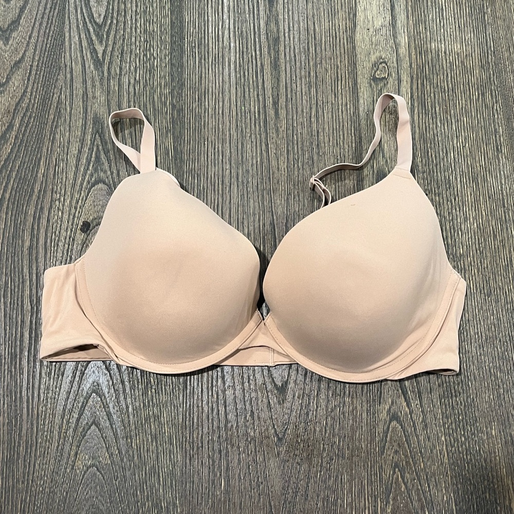 NWOT Skims Fits Everybody T-Shirt Bra Underwire Demi Coverage Clay Size 38D